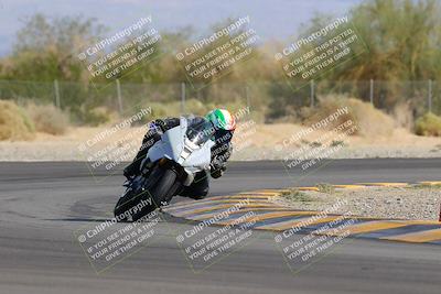 media/Nov-05-2022-SoCal Trackdays (Sat) [[f8d9b725ab]]/Turn 2 (1120am)/